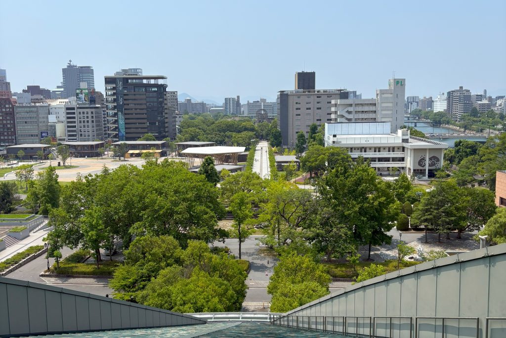 平和の軸線バックヤードツアー