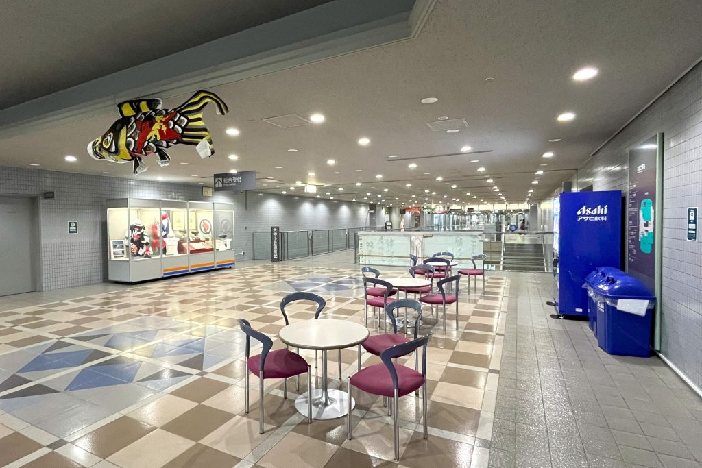 本館1階エントランス