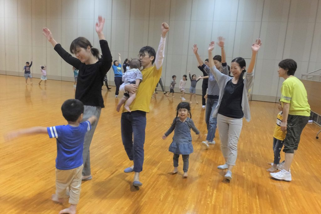 親子リズム体操
