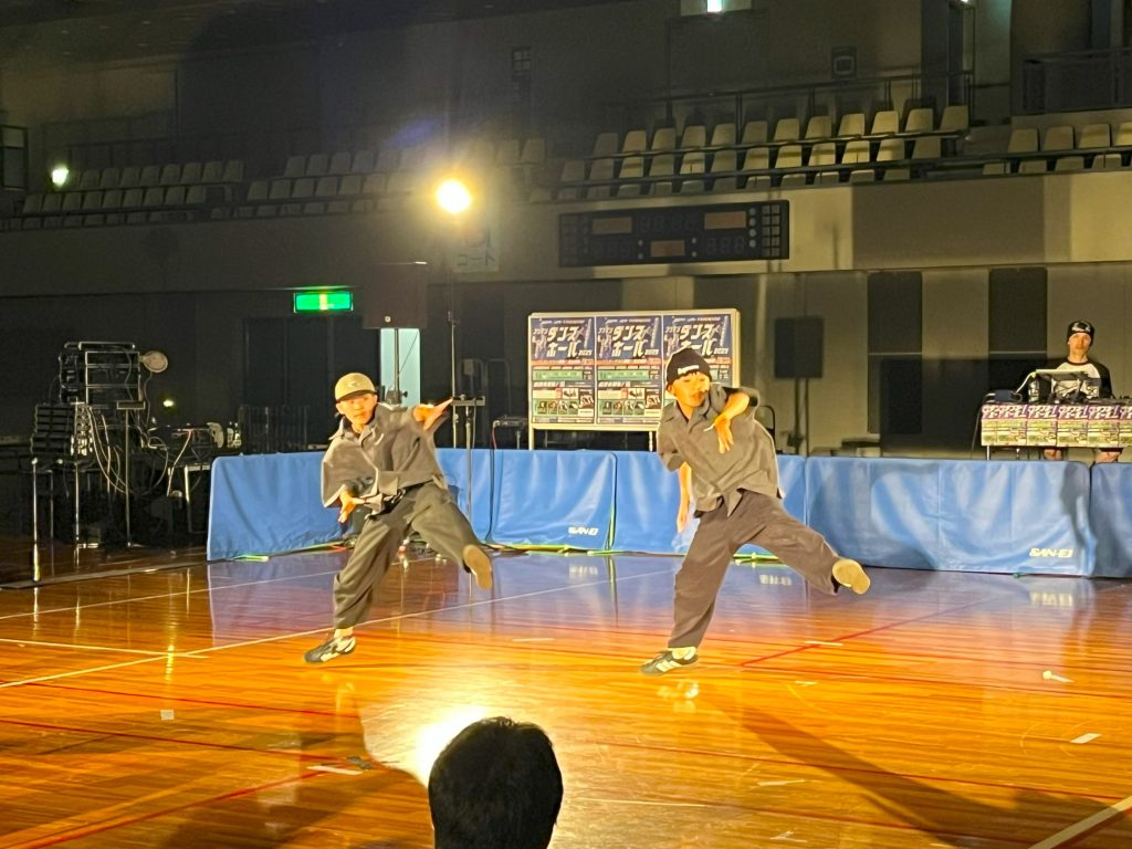 ダンスショーケース